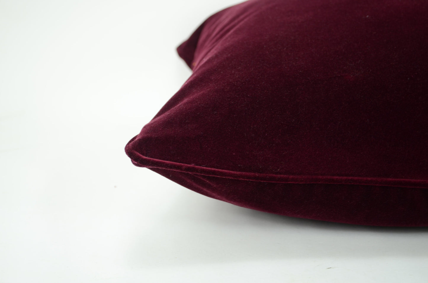 Burgundy Velvet Cushion - Soft Wine Red Velvet Pillow Case With Concealed Zipper